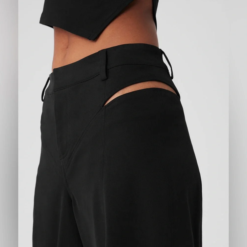 NWOT Alo High Waist Risk Taker Trouser sz Small Black Wide Leg Pants Hip Cutouts